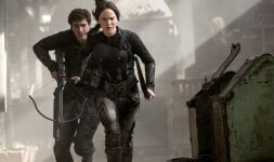 Hunger Games: S�la vzdoru 1. ��st 