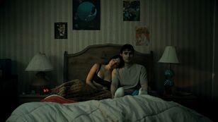 OBS_FP_00039_RInde Navarrette stars as Nikki and Michael Johnston as Bear in OBSESSION, a Focus Features release.Credit: Courtesy of Focus Features / � 2026 FOCUS FEATURES LLC